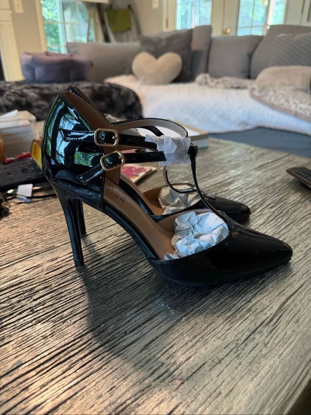 Journee Collection Black Patent Double T-Strap Heels Pump sz 11 NWT